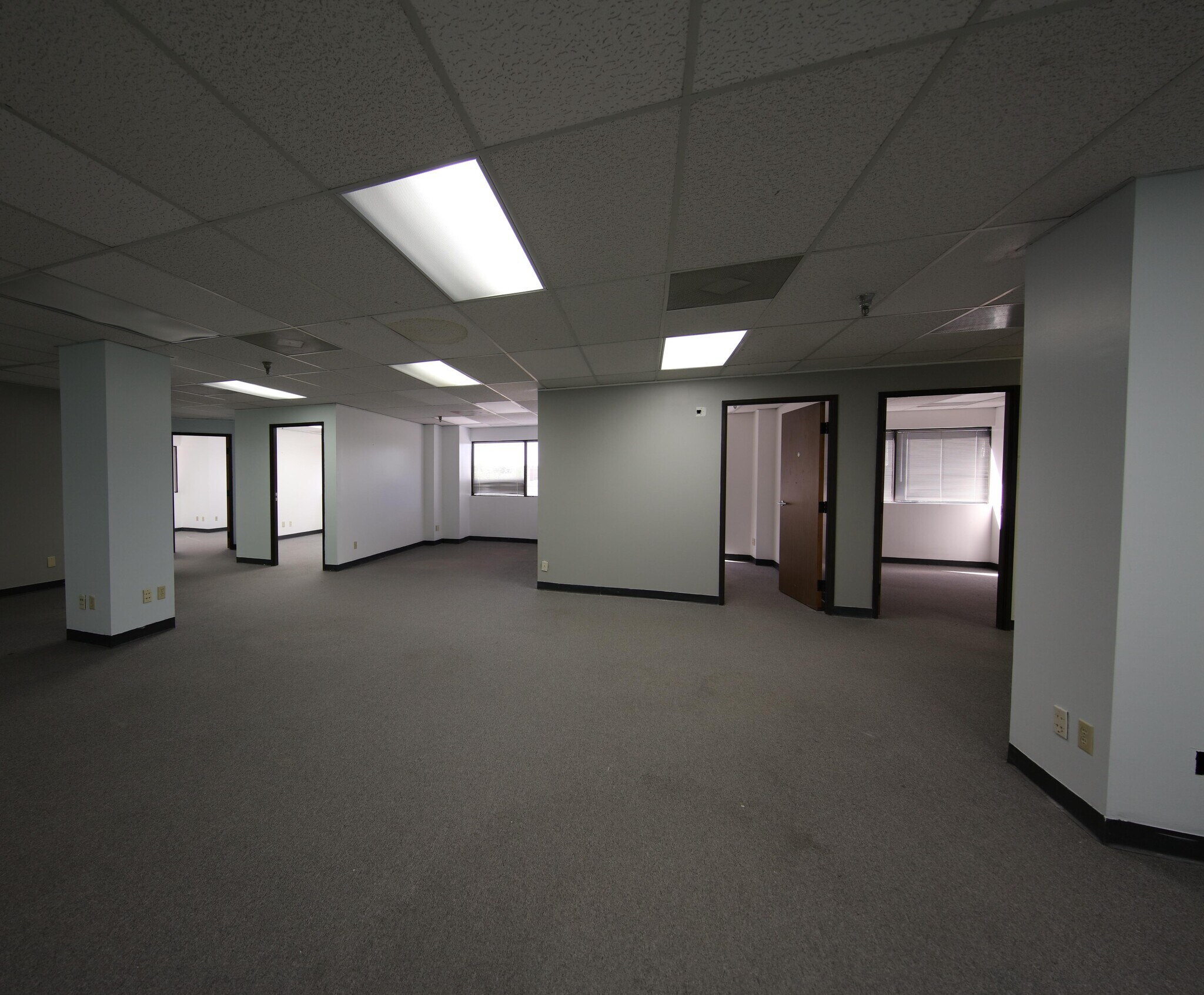 9800 N Lamar Blvd, Austin, TX to rent Building Photo- Image 1 of 8