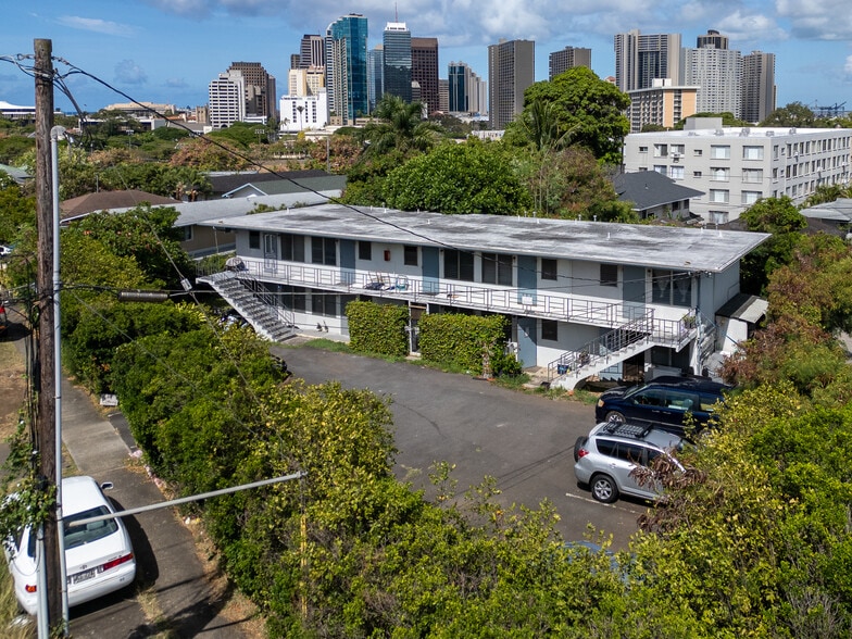 1640 Lusitana St, Honolulu, HI for sale - Building Photo - Image 2 of 21