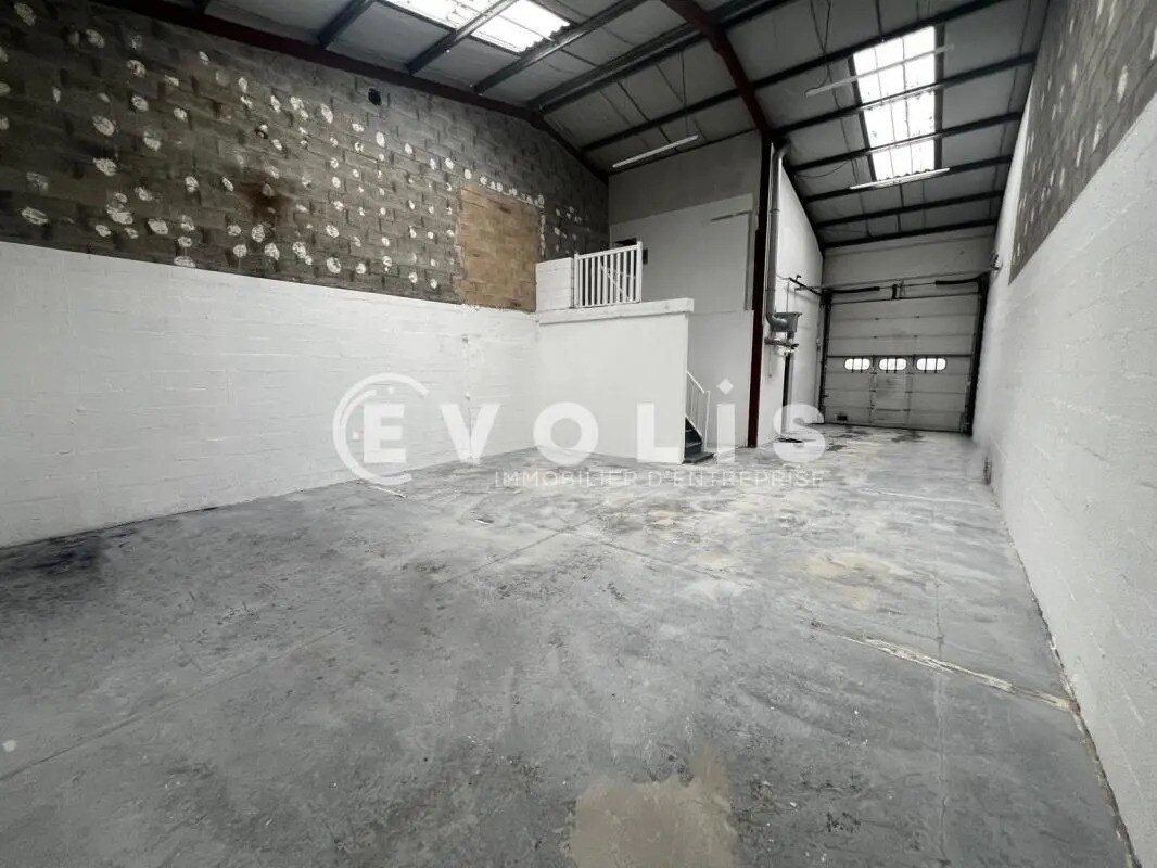 Light Industrial in Lisses to rent Building Photo- Image 1 of 10