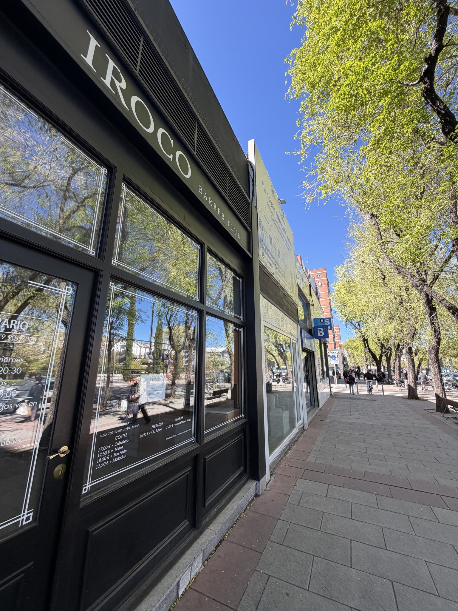 Retail in Madrid, Madrid to rent Primary Photo- Image 1 of 4