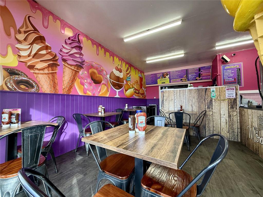 9 Prospect St, Bridlington to rent Building Photo- Image 1 of 12