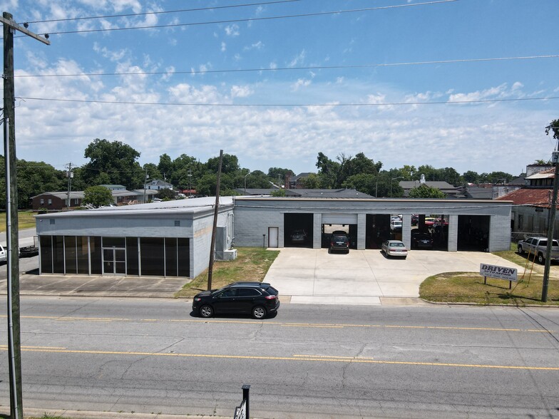 140 W 3rd St, Washington, NC for rent - Building Photo - Image 1 of 6