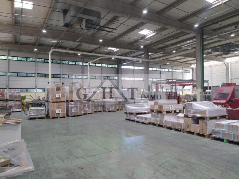 Industrial in Lognes for sale - Building Photo - Image 2 of 12