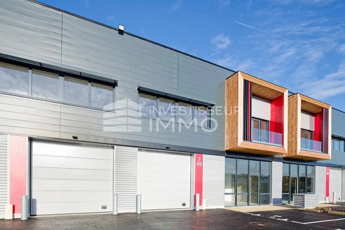 Industrial in Éragny to rent Building Photo- Image 1 of 4