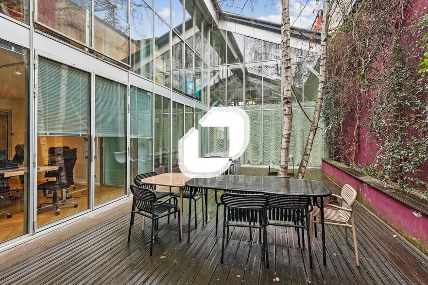 Office in Montreuil to rent - Building Photo - Image 2 of 5