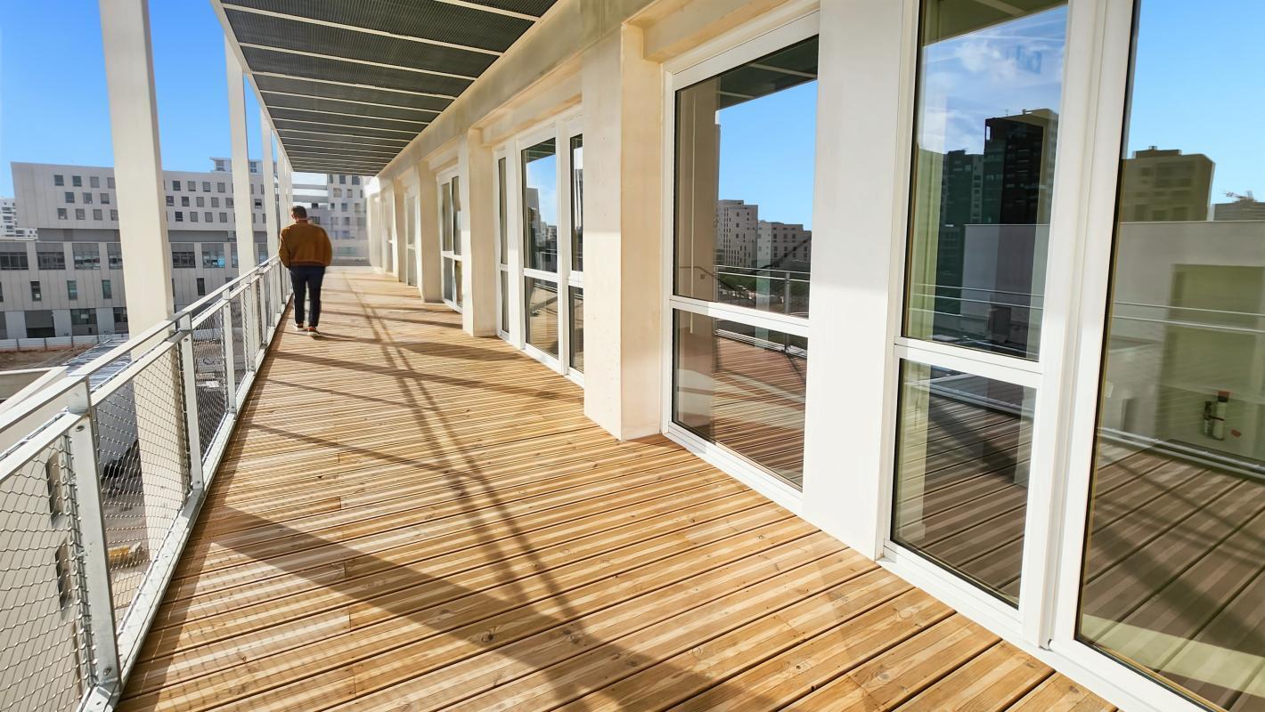 Office in Ivry-sur-Seine to rent Building Photo- Image 1 of 10