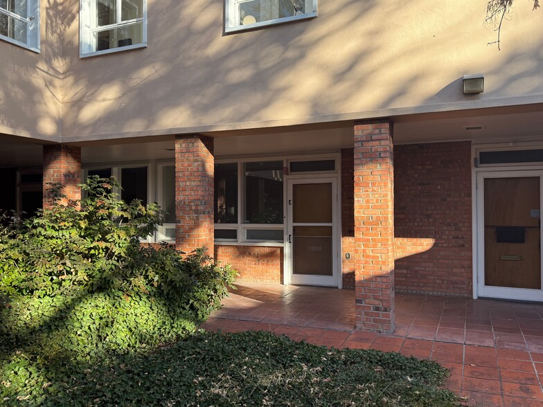 227 E Palace Ave, Santa Fe, NM for sale - Building Photo - Image 1 of 9