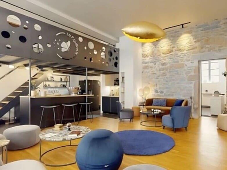 Office in Lyon for sale - Building Photo - Image 2 of 5