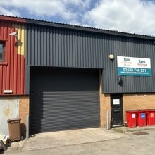 Heol Tir Ton, Newport to rent Building Photo- Image 1 of 8