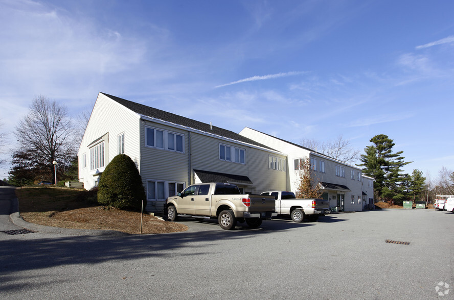 10 Northern Blvd, Amherst, NH for sale - Primary Photo - Image 1 of 1