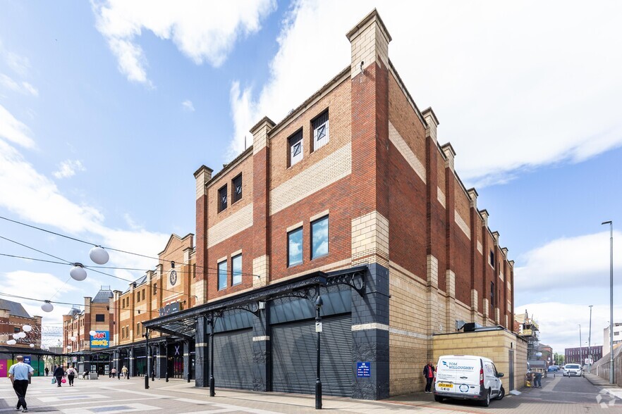 Newport Cres, Middlesbrough to rent - Building Photo - Image 2 of 4