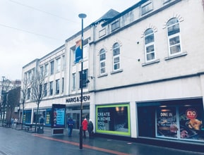 25 Linthorpe Rd, Middlesbrough to rent Building Photo- Image 1 of 1