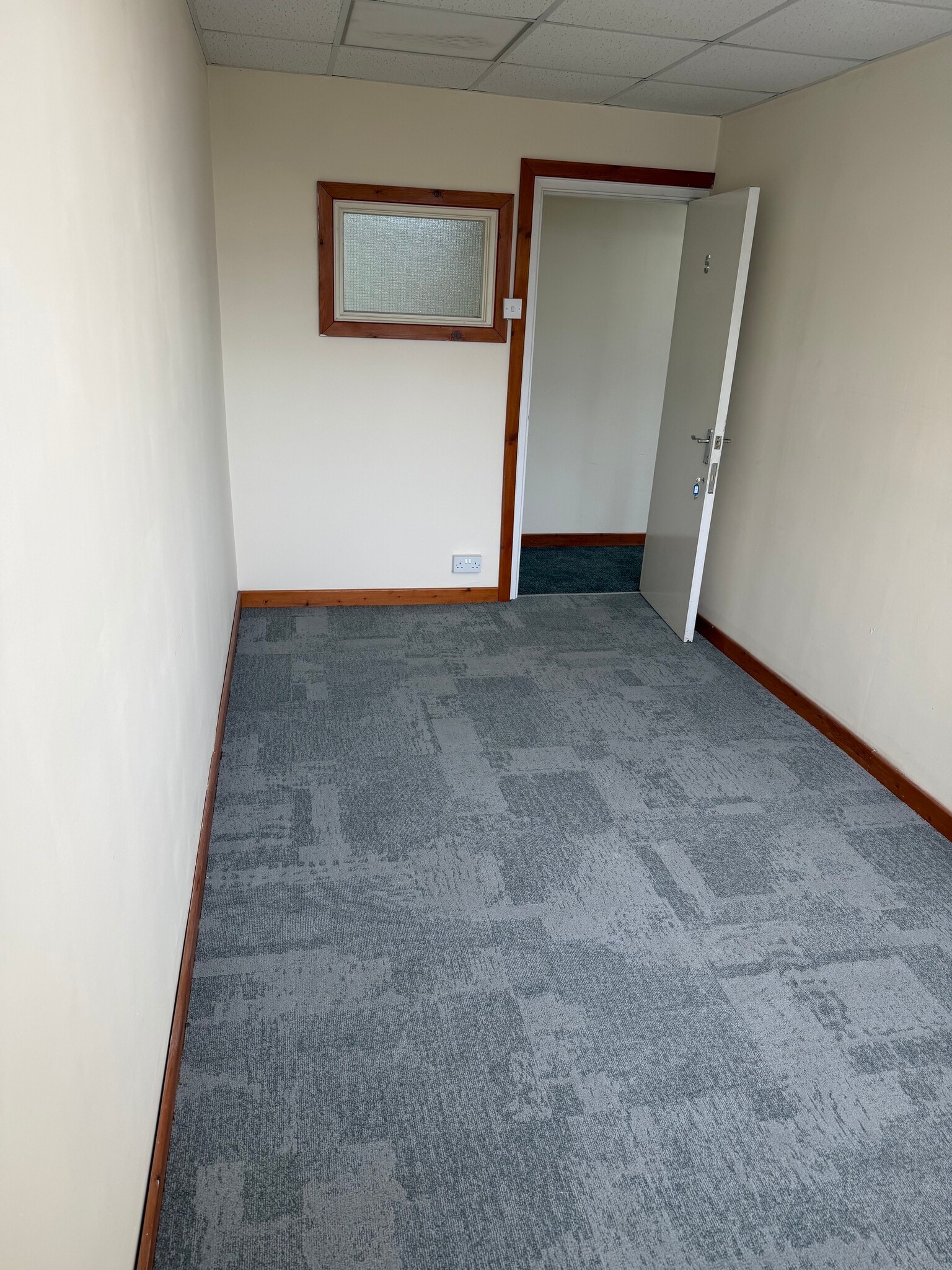 29-31 School Ln, Preston to rent Interior Photo- Image 1 of 2