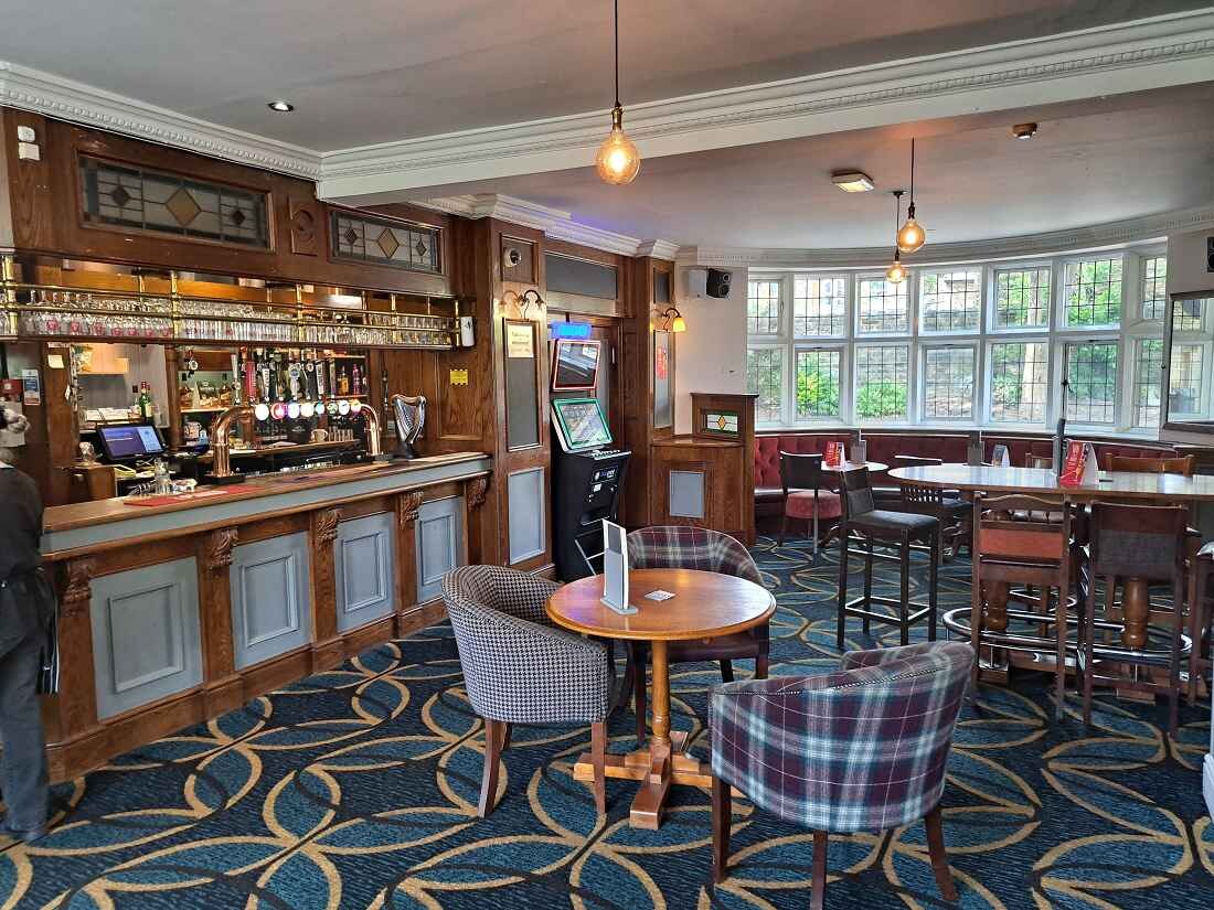 178 Blacker Rd, Huddersfield to rent Interior Photo- Image 1 of 4