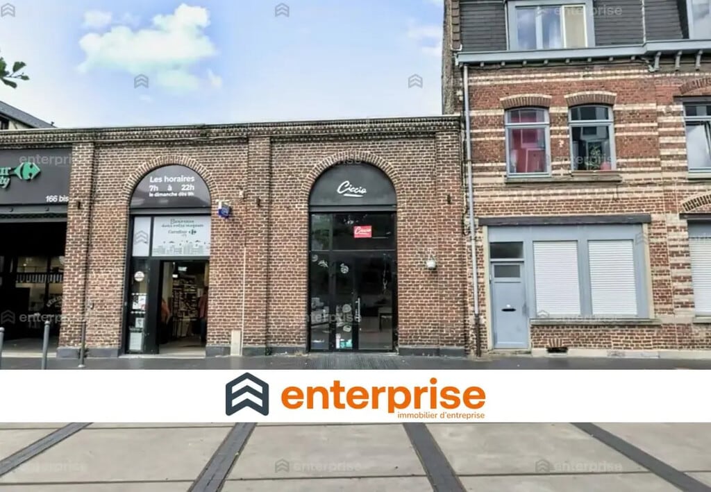 Location Commerce 60 m² - Photo 1