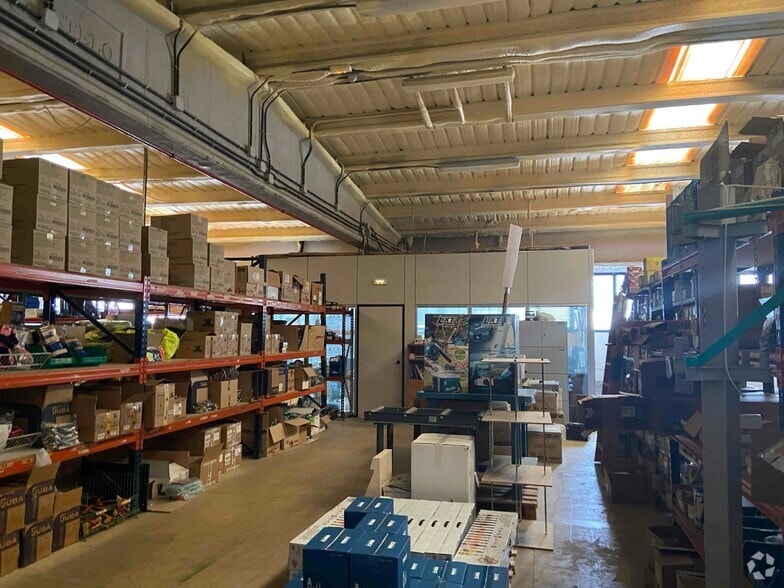 Industrial in San Sebastián de los Reyes, Madrid to rent - Interior Photo - Image 1 of 1
