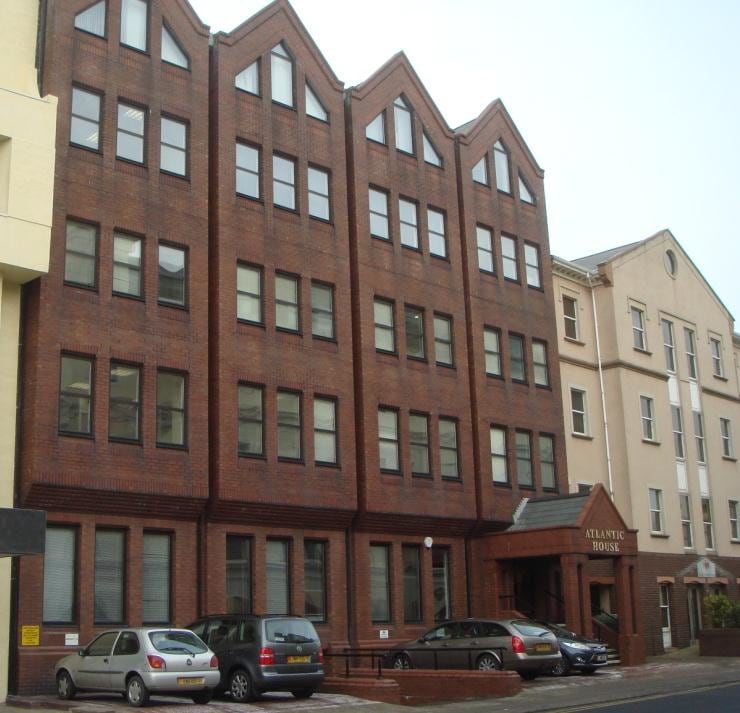 Circular Rd, Isle Of Man to rent Primary Photo- Image 1 of 2