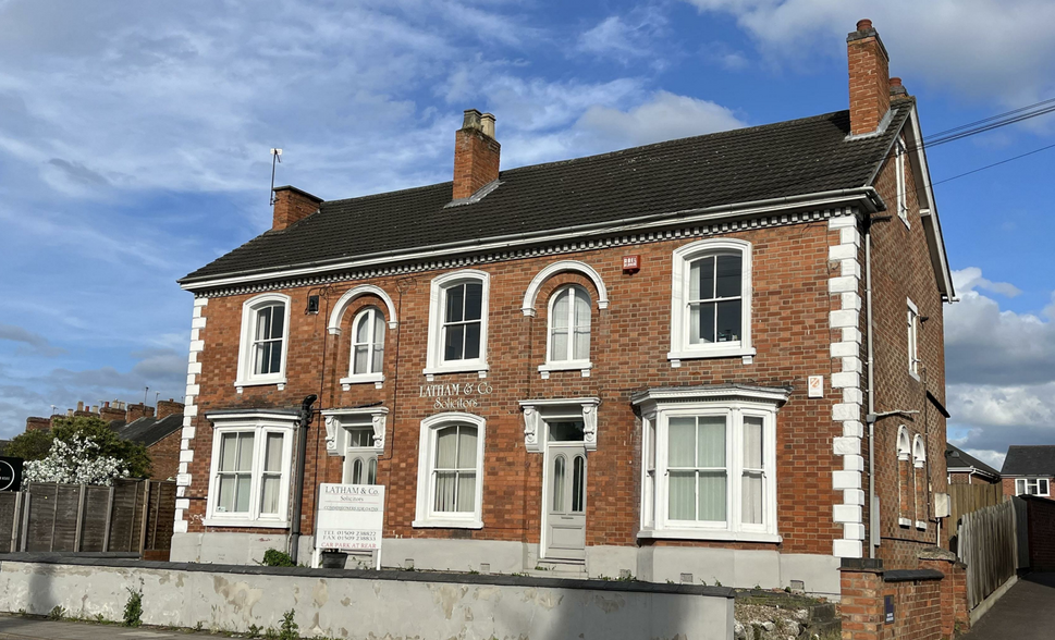 2 Forest Rd, Loughborough for sale - Primary Photo - Image 1 of 1