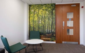 124 Bridge Rd, Chertsey to rent Building Photo- Image 1 of 5