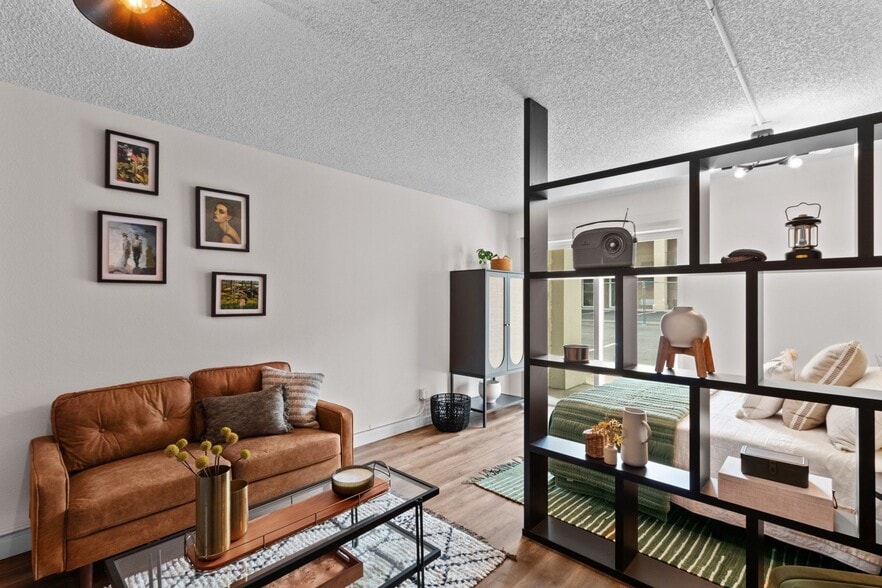 9 N 9th St, Yakima, WA to rent - Building Photo - Image 3 of 16