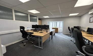 16 Watson Pl, Plymouth to rent Interior Photo- Image 2 of 7