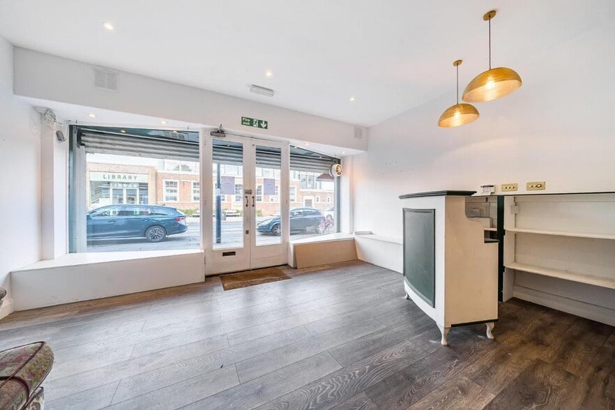 Glebe Way, West Wickham to rent - Building Photo - Image 3 of 64