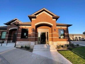 1511 W McDermott Dr, Allen, TX for rent Building Photo- Image 1 of 18