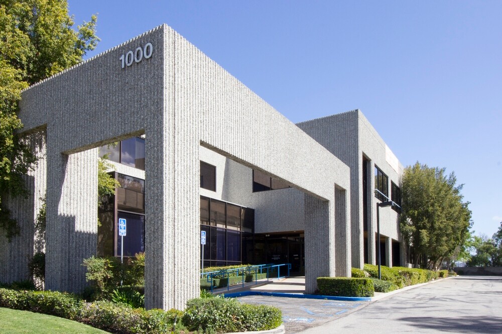 1000 Business Center Cir, Newbury Park, CA to rent Building Photo- Image 1 of 7