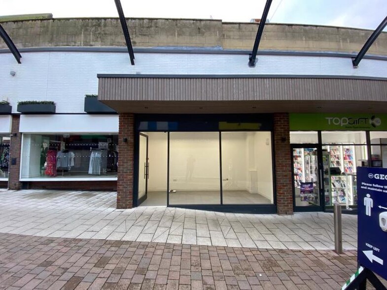 23A St. Georges Centre, Gravesend for rent - Building Photo - Image 1 of 1