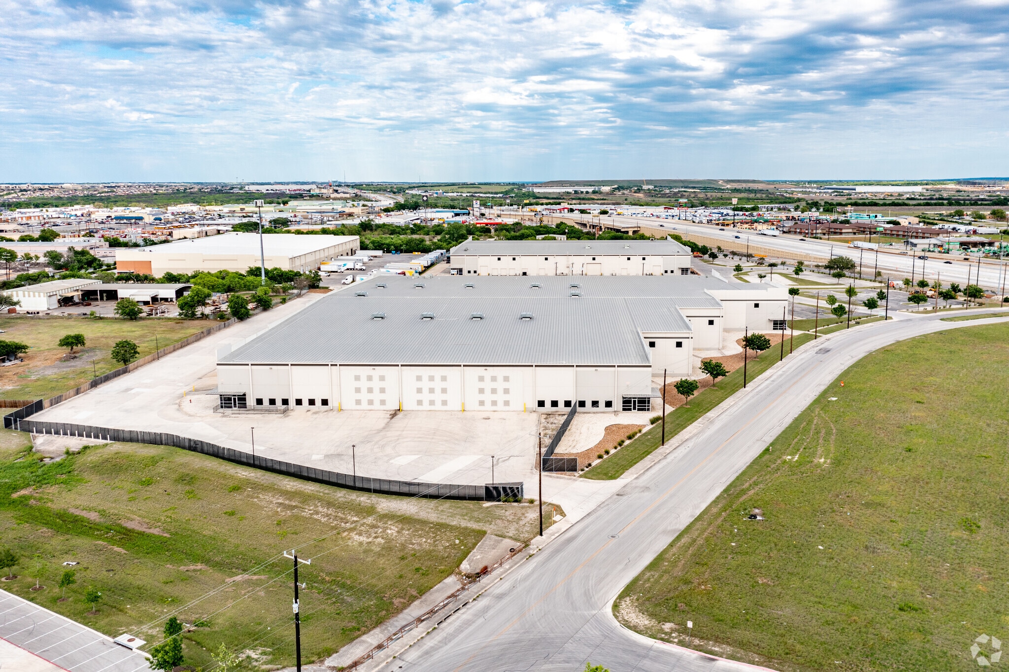 1228 Cornerway Blvd, San Antonio, TX to rent Building Photo- Image 1 of 14