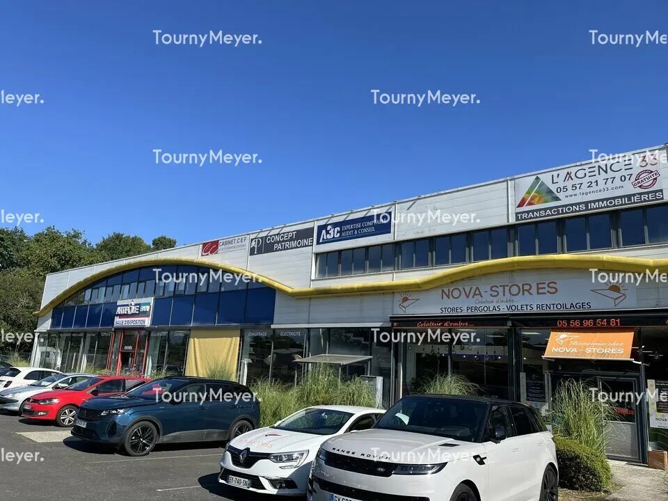 Office in Mérignac for sale Building Photo- Image 1 of 8