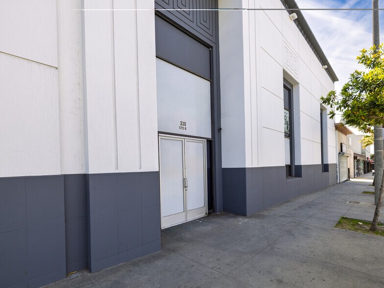 320-330 E Manchester Blvd, Inglewood, CA to rent - Building Photo - Image 3 of 28