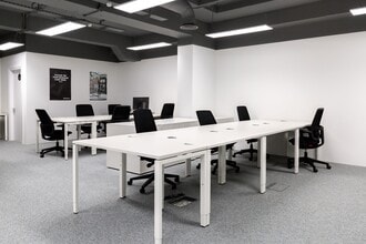 307 Euston Rd, London to rent Interior Photo- Image 2 of 11