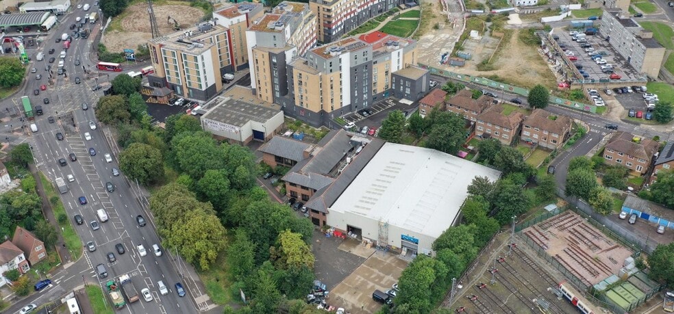 Lower Park Rd, London for sale - Primary Photo - Image 1 of 1