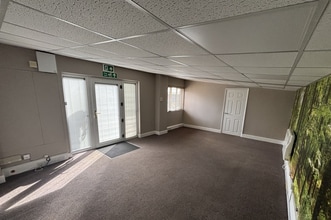 Greys Green, Rotherfield Greys to rent Interior Photo- Image 2 of 2