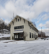 50 Castle St, Great Barrington, MA for sale Primary Photo- Image 1 of 1