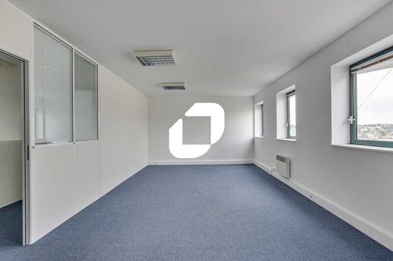 5 Boulevard Du Maréchal Joffre, Bourg-la-Reine to rent - Interior Photo - Image 2 of 13