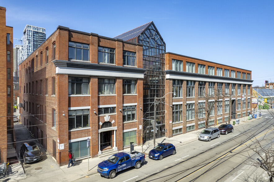 550-554 Queen St E, Toronto, ON for rent - Primary Photo - Image 1 of 4