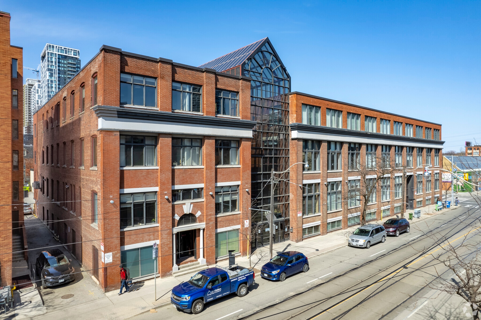 550-554 Queen St E, Toronto, ON to rent Primary Photo- Image 1 of 5