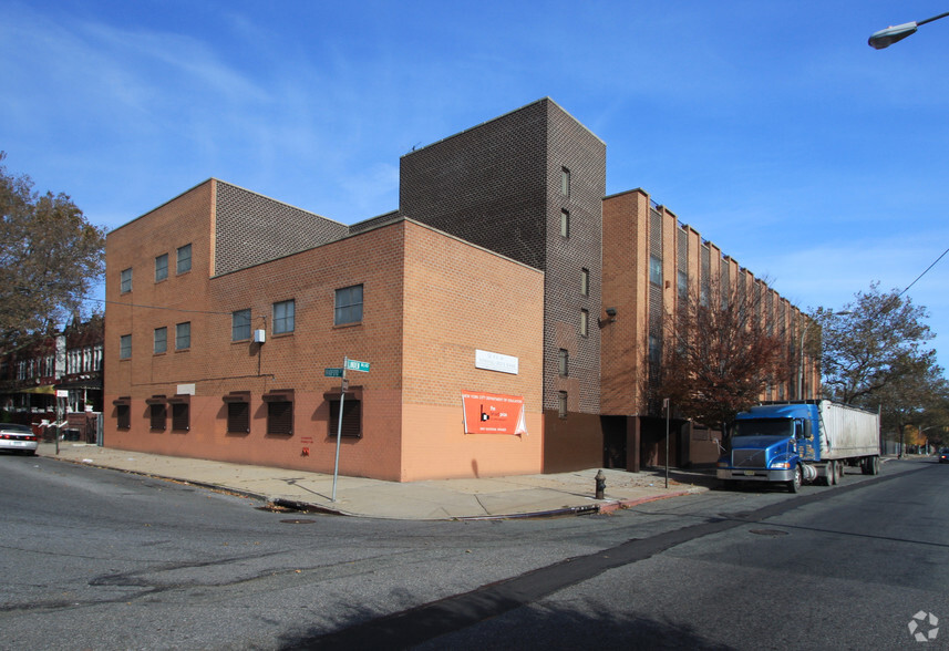 2045 Linden Blvd, Brooklyn, NY for sale - Primary Photo - Image 1 of 1