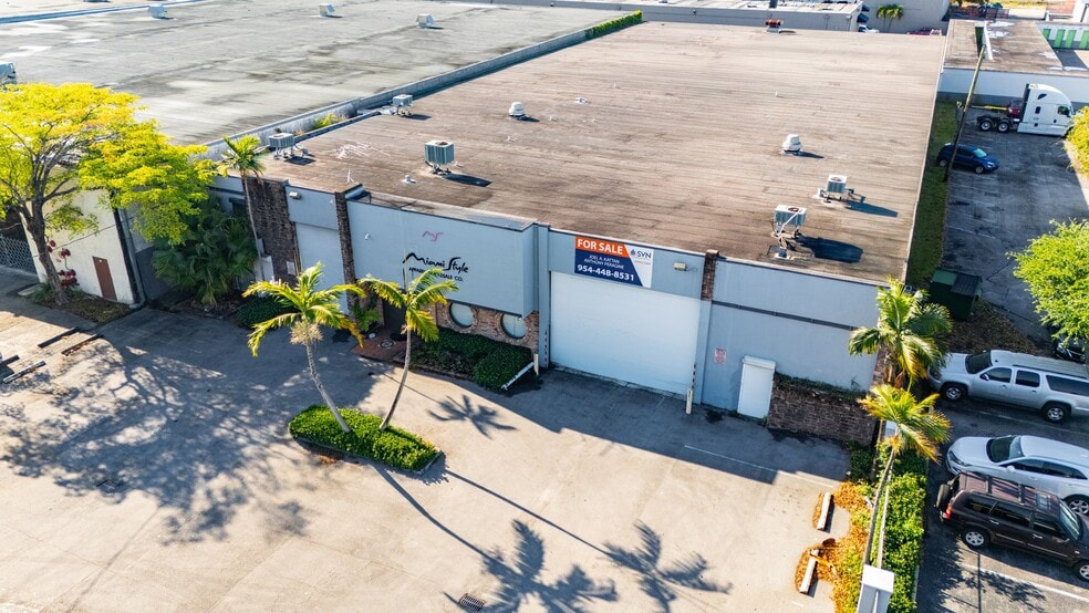 7480 NW 52nd St, Miami, FL for sale - Building Photo - Image 1 of 18