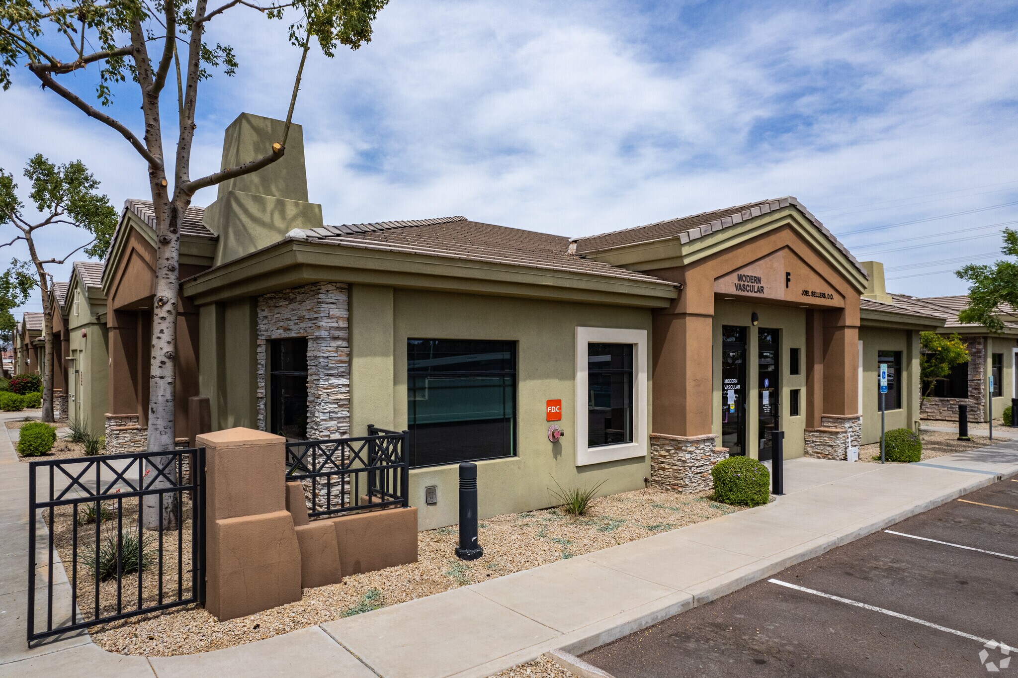11851 N 51st Ave, Glendale, AZ for sale Primary Photo- Image 1 of 11