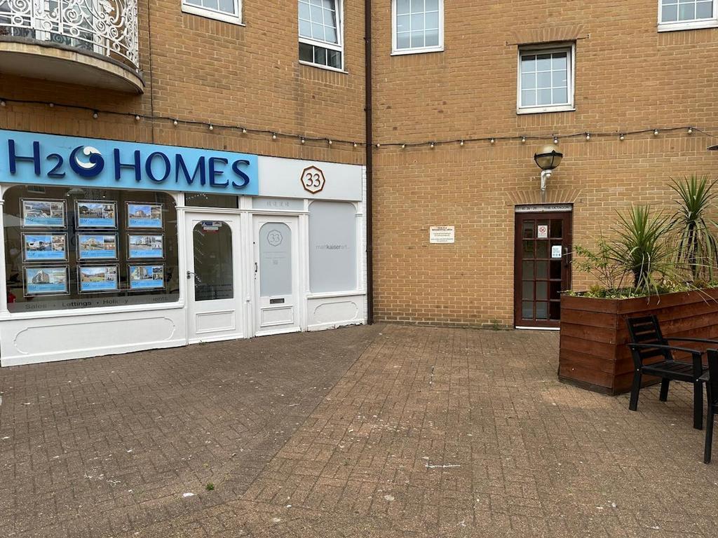 1-40 Village Sq, Brighton to rent Building Photo- Image 1 of 10