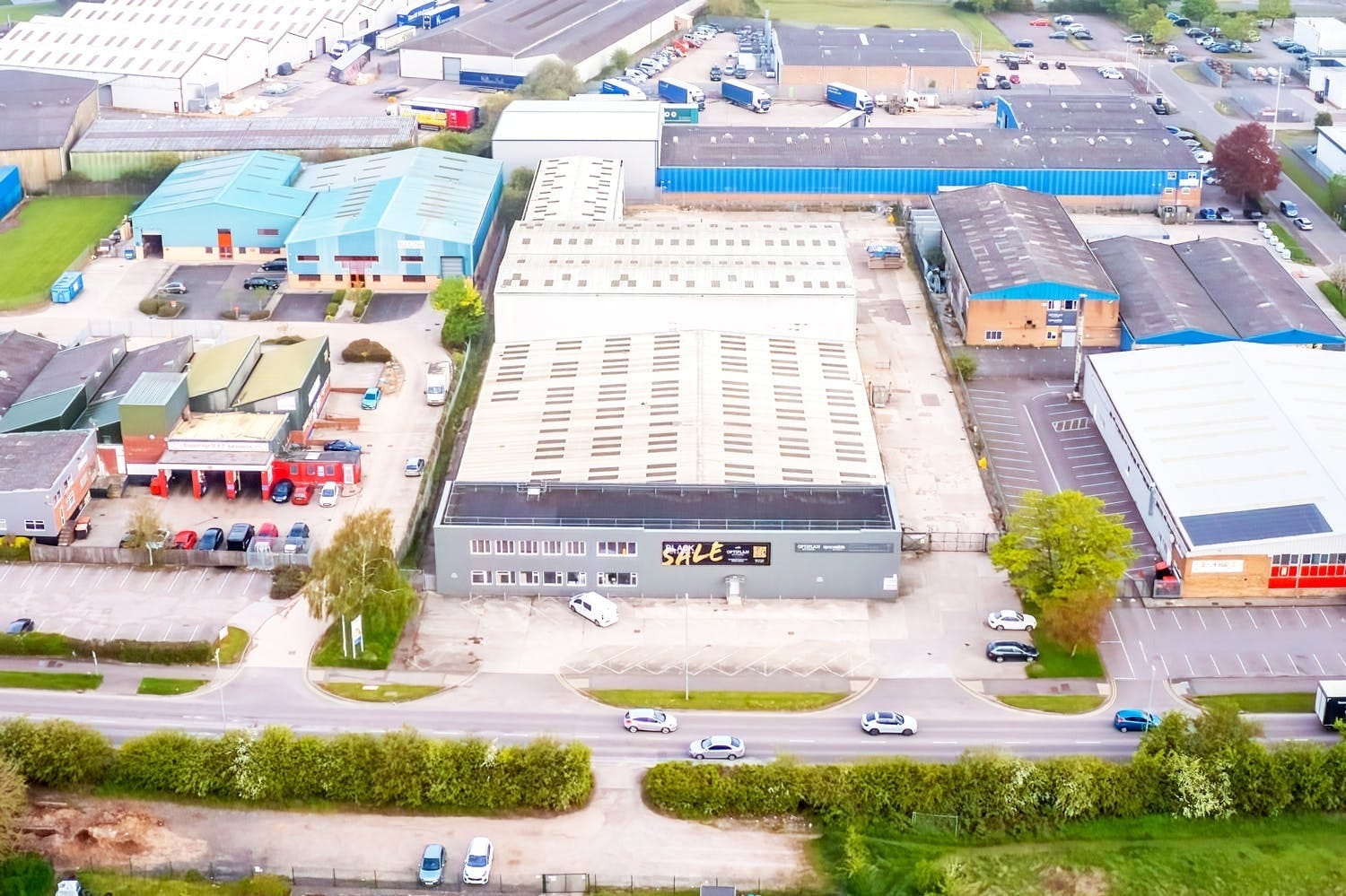 Kelvin Rd, Swindon to rent Building Photo- Image 1 of 1