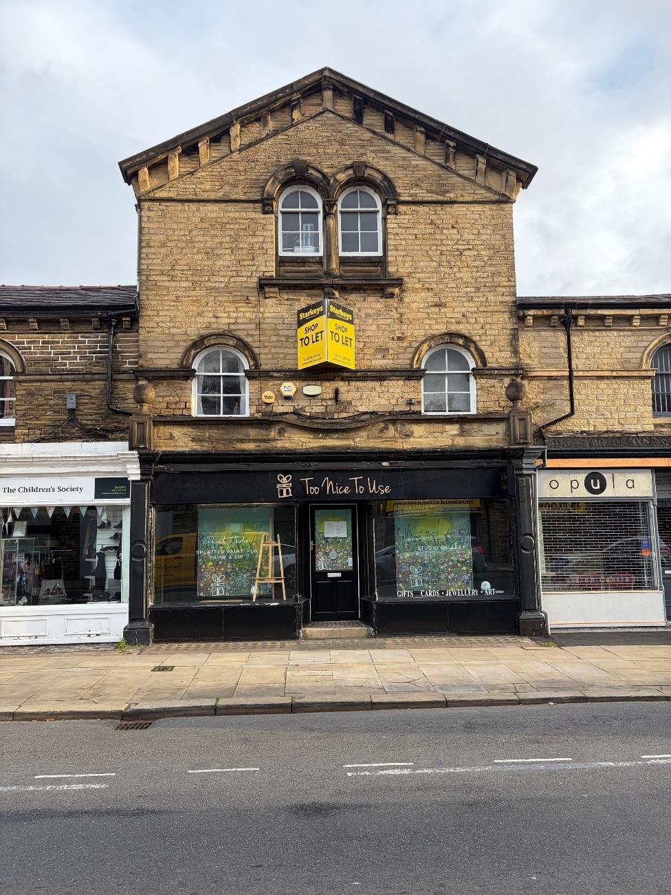 73 Bingley Rd, Shipley to rent Building Photo- Image 1 of 2