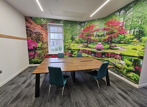 Ebrington Sq, Londonderry to rent Interior Photo- Image 2 of 4