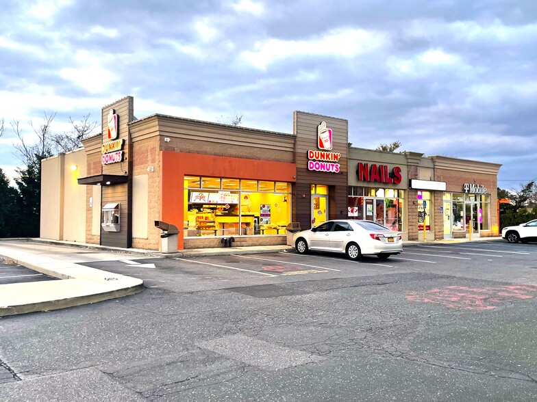 1966 Veterans Memorial Hwy, Islandia, NY for sale - Primary Photo - Image 1 of 23