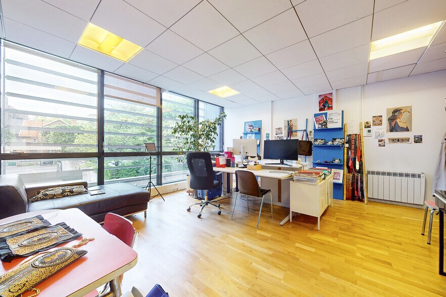 72 Bis Avenue Pasteur, Montreuil for sale - Building Photo - Image 1 of 5