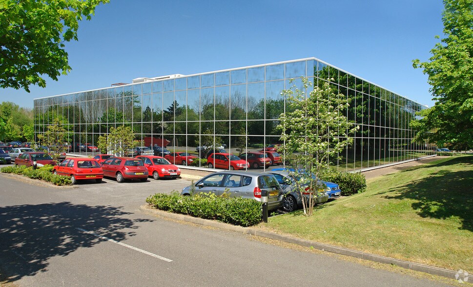 Delta Office Park, Swindon to rent - Building Photo - Image 1 of 5