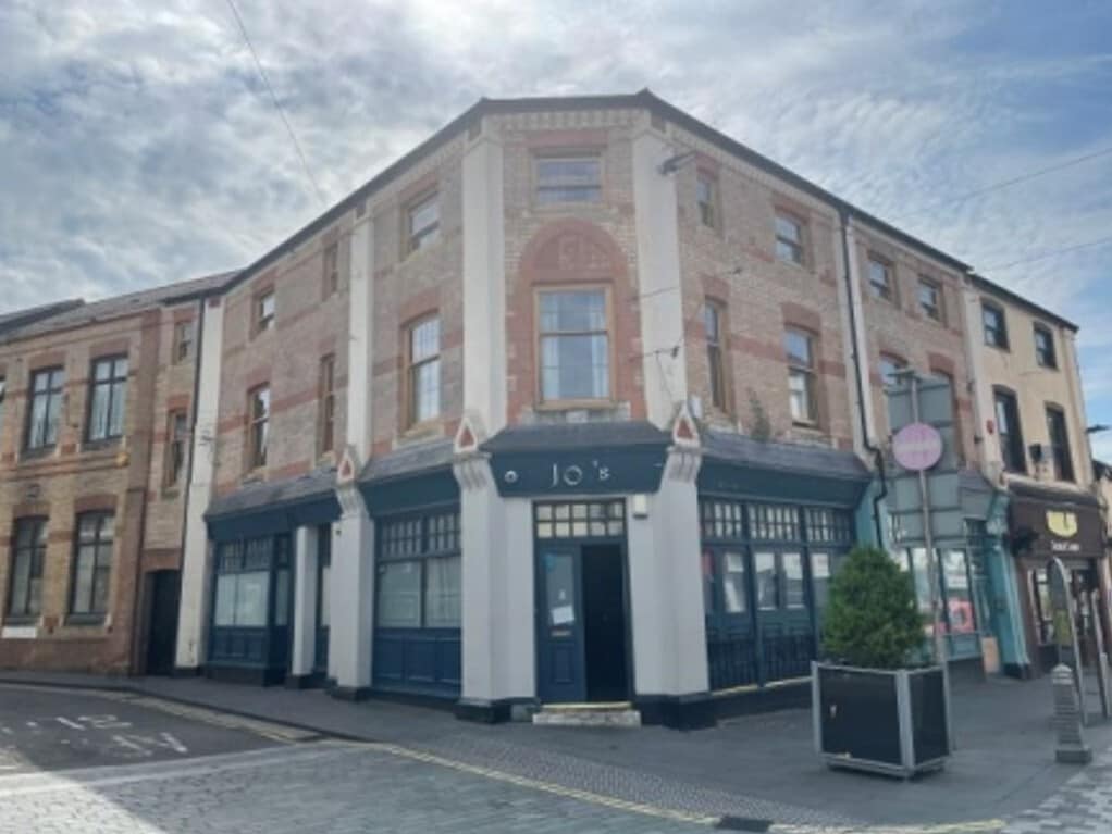 30-31 High St, Merthyr Tydfil to rent Building Photo- Image 1 of 2